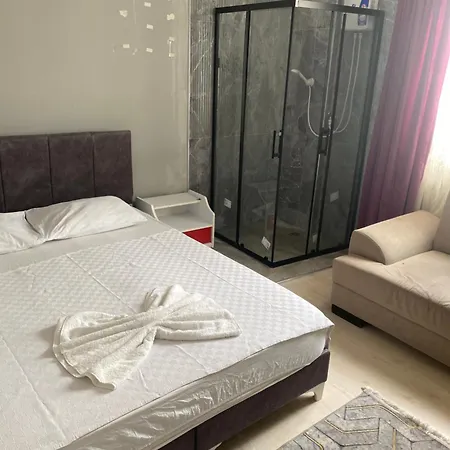 Szálloda Red White House