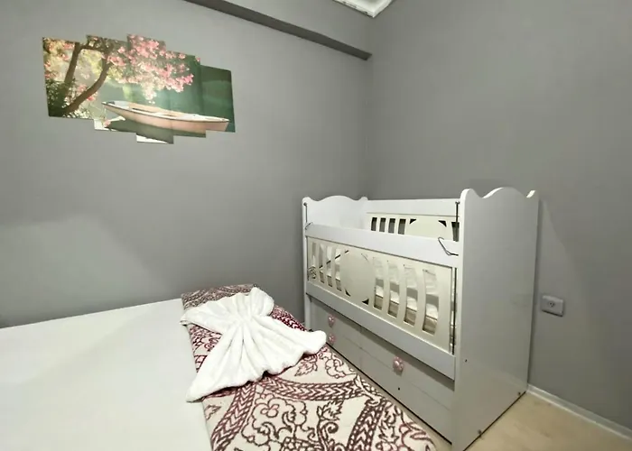 Red White House * Antália